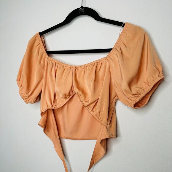 Le Lis Peach Puffed Short Sleeve Front Tie Elastic Neck Sleeve Crop Top L - Picture 8 of 15
